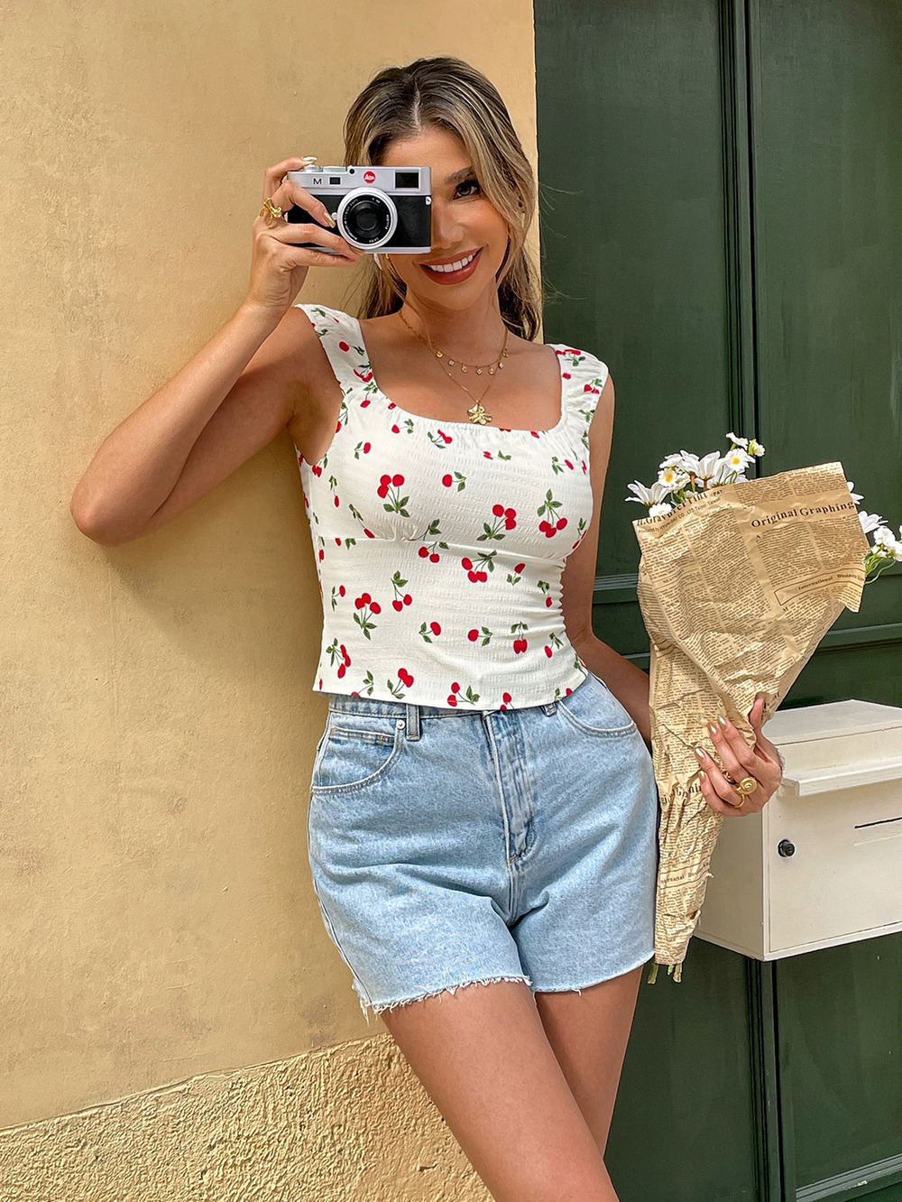 ZARA Sweet Sexy Square Neck Cropped Fitted Floral Top